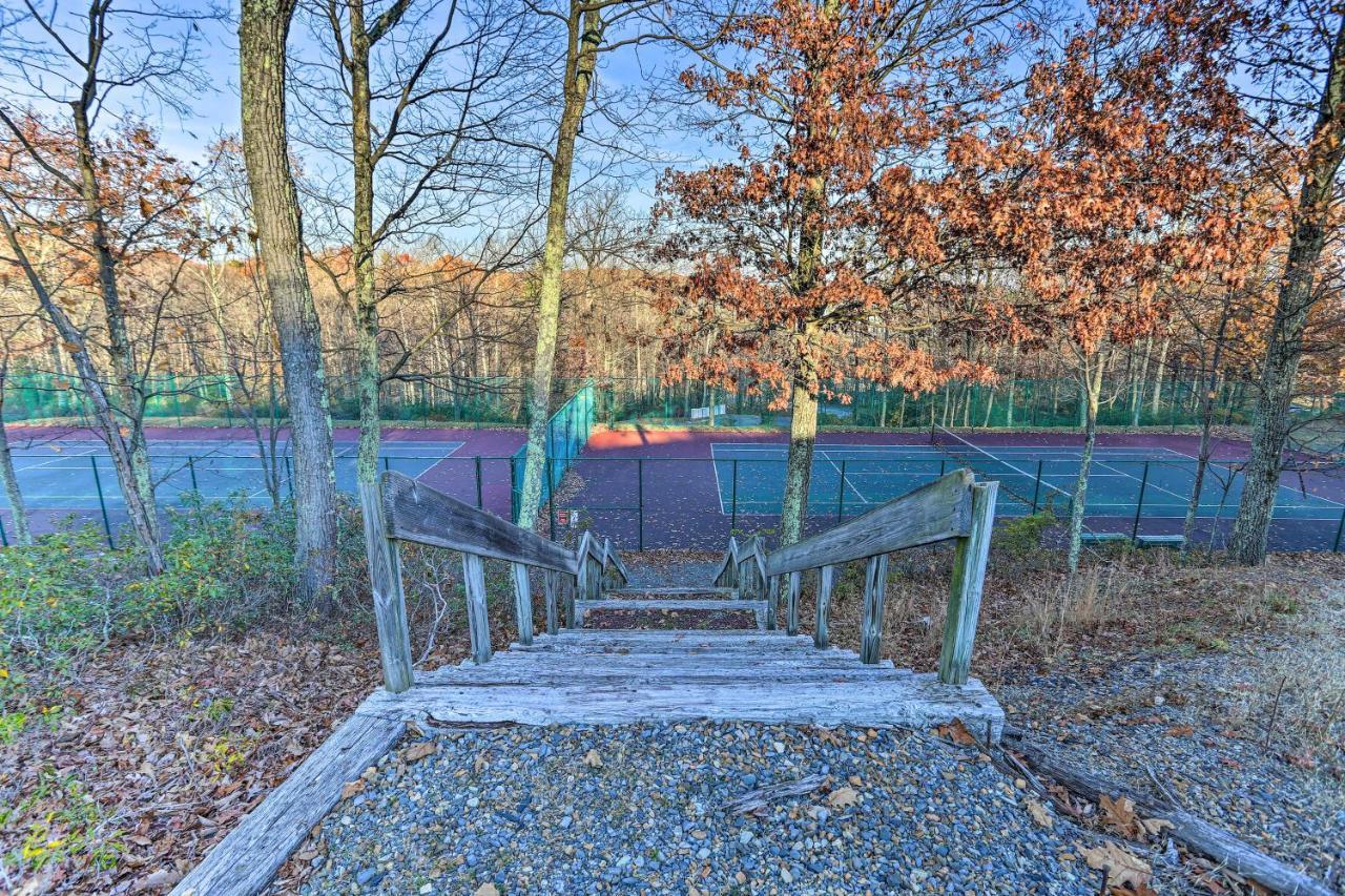 Pocono Retreat, 1 Mi To State Park And Ski Access! Tannersville Exterior foto